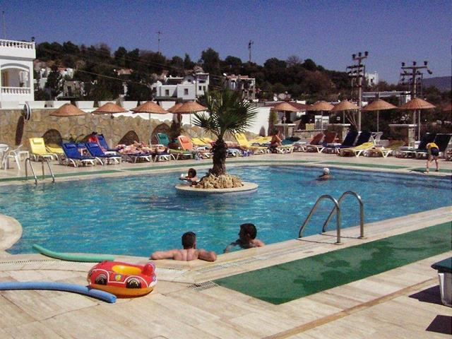 Sunpoint Family Hotel Bodrum Exterior photo